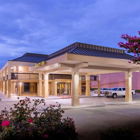 Quality Inn At Arlington Highlands Exterior photo