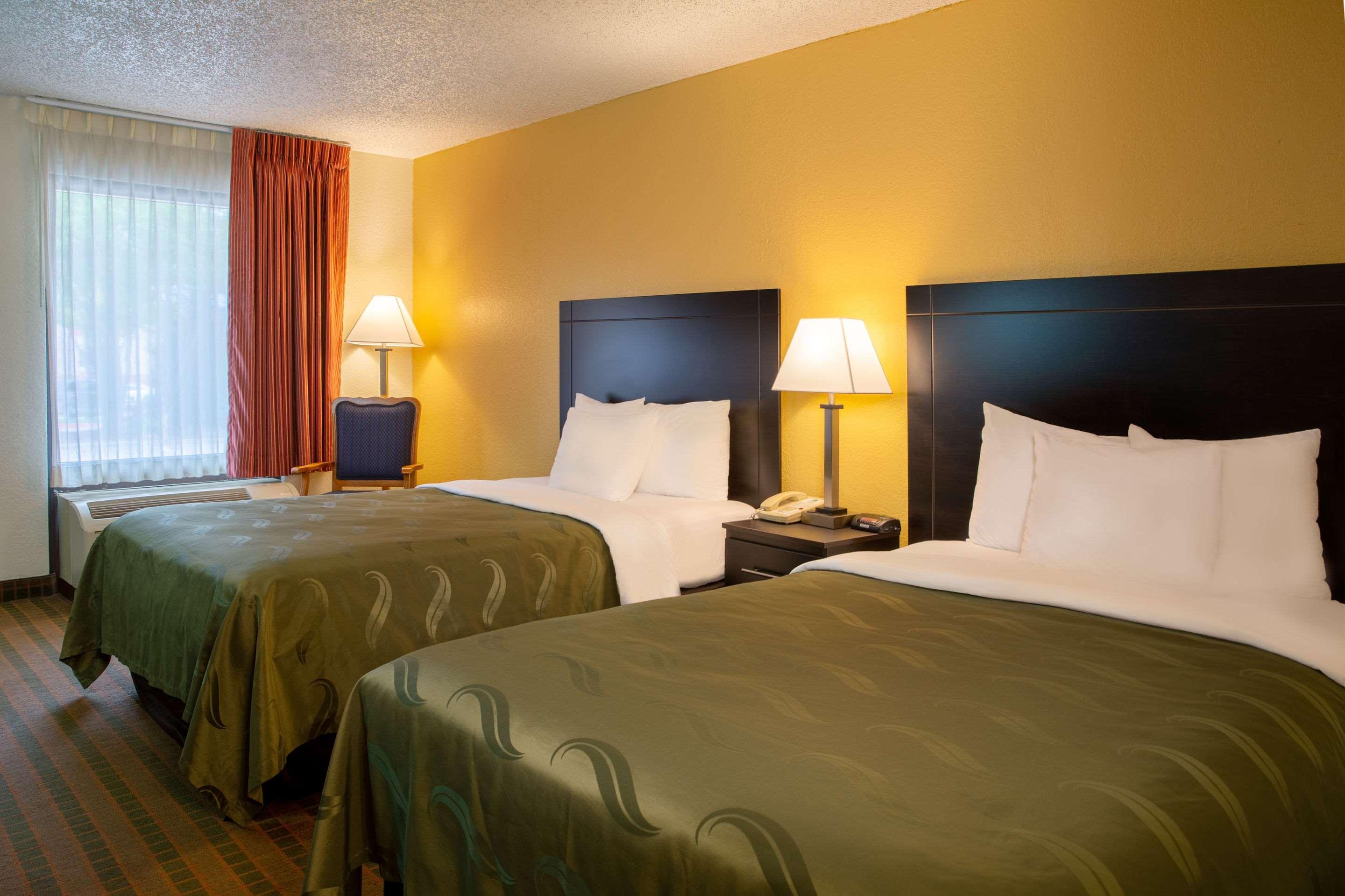 Quality Inn At Arlington Highlands Exterior photo