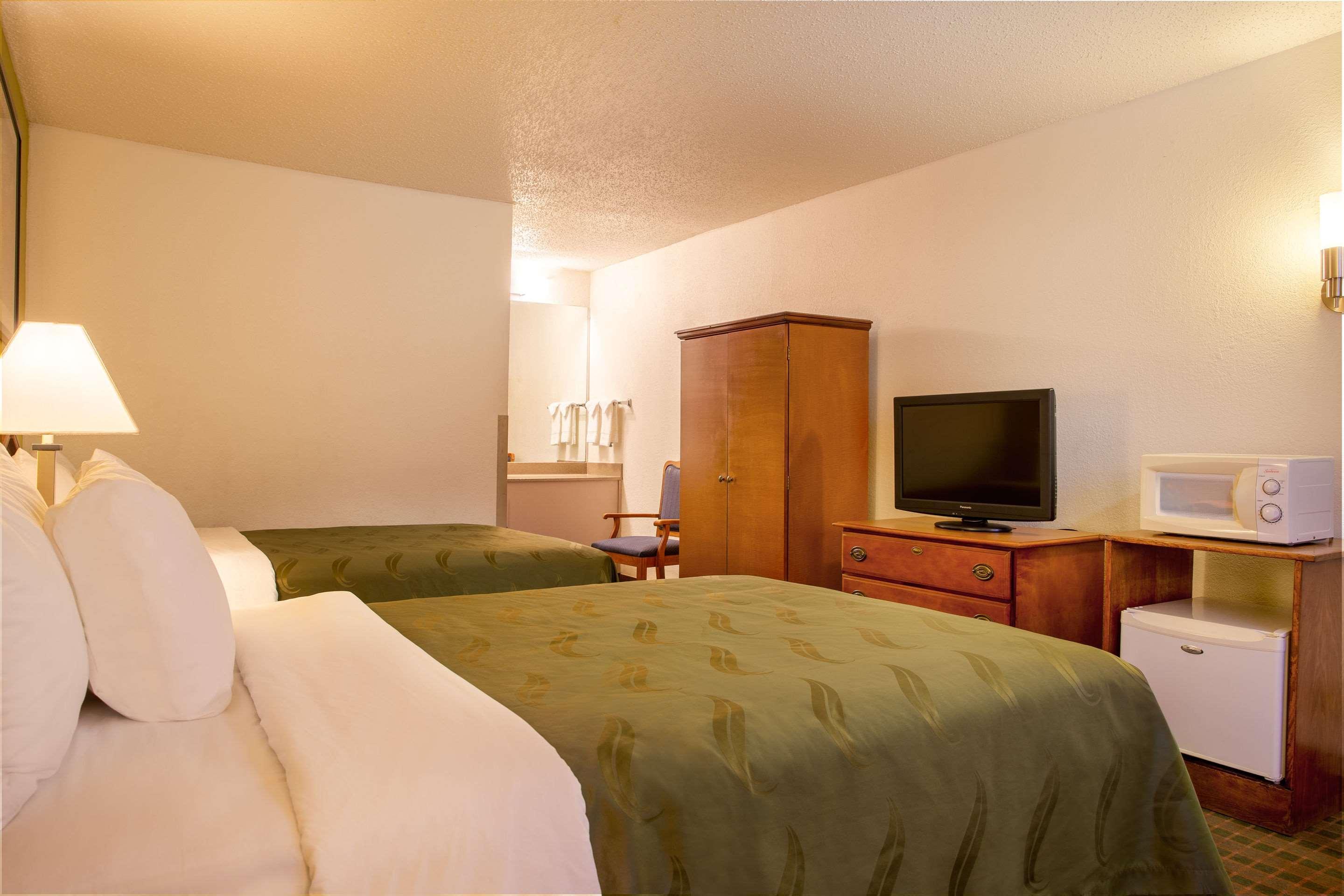 Quality Inn At Arlington Highlands Exterior photo