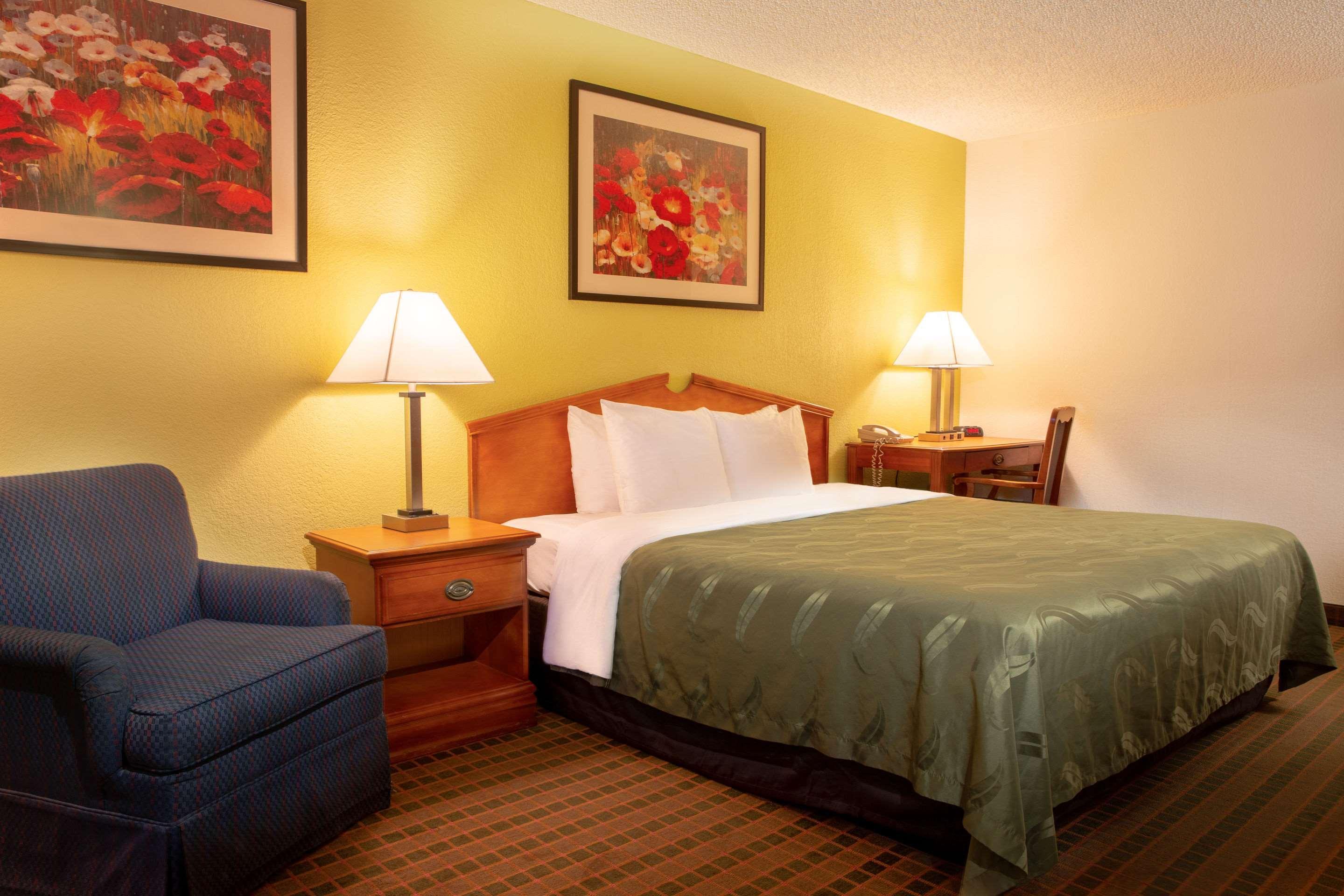 Quality Inn At Arlington Highlands Exterior photo